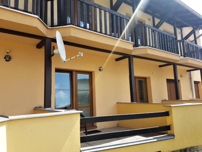 Apartmanovy Dom Magura دونوفالي المظهر الخارجي الصورة